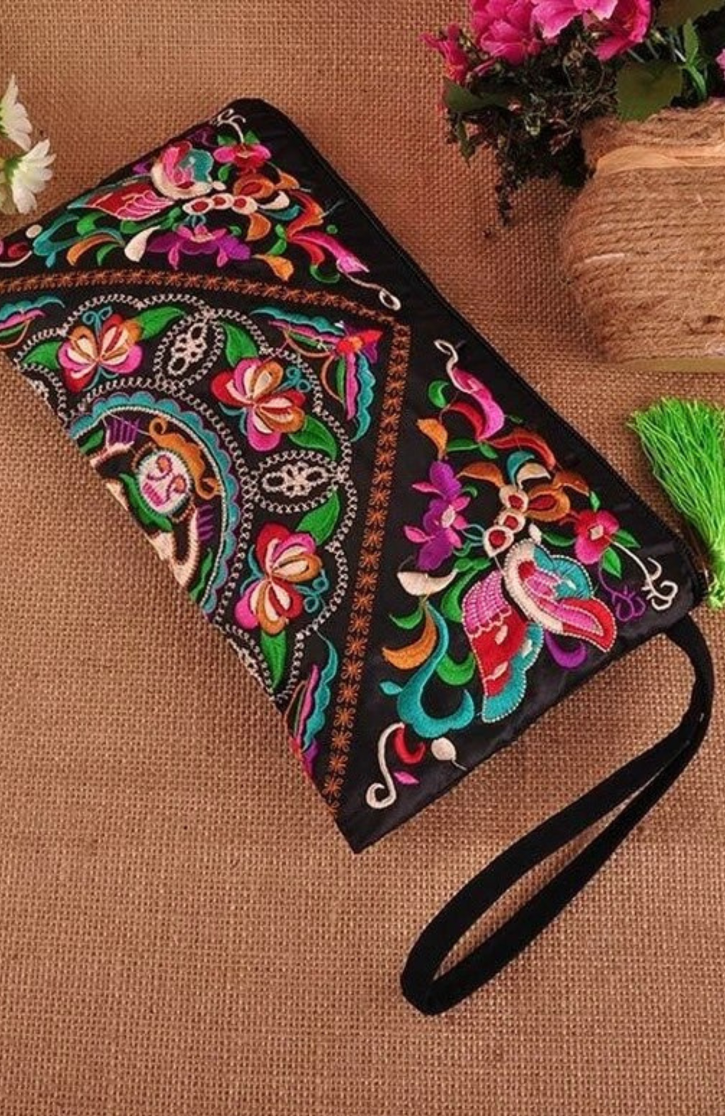 Embroided Bag With Green Tassel