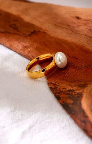 Stainless Steel Gold & Pearl Ring